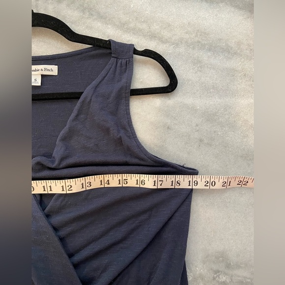 Abercrombie & Fitch Size S Navy Blue Soft Slub Knit Wrap Front Tank Top - Picture 6 of 10